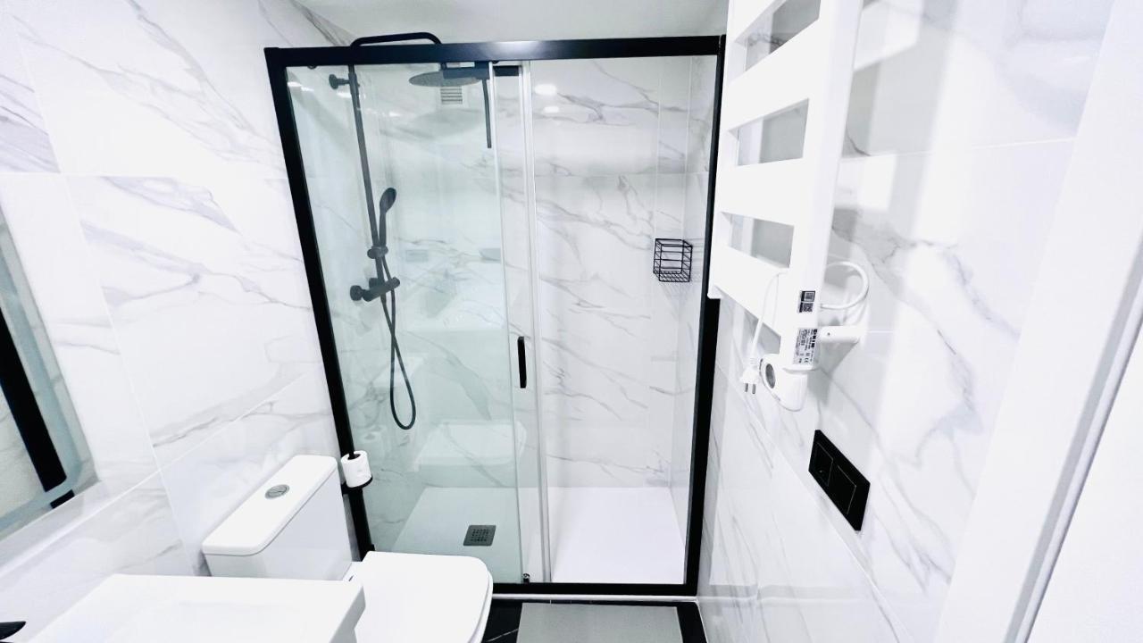 Apartment Centrico Piso Alameda. Levante Beach. Free Parking *